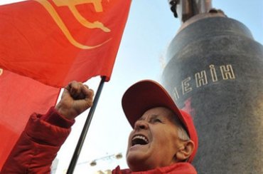 В Украине предлагают провести референдум о запрете КПУ