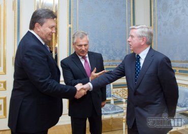 Комиссия при Януковиче рассмотрит прошение Кокса-Квасьневского о помиловании Тимошенко в четверг