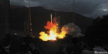 Китай вывел спутник на земную орбиту