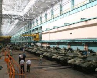 Порошенко пообещал увеличить заказы оборонных предприятий