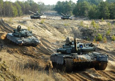 Россия стянула к украинской границе Таманскую танковую дивизию и спецназ ГРУ