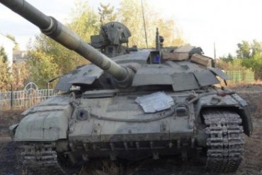 ЛНР объявила о начале отвода танков