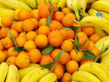 Украинцам придется отказаться от бананов и апельсинов
