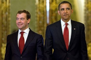 США отказались обсуждать с Медведевым военную операцию в Сирии