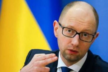 Яценюк заявил, что украинская сторона готовится к юридической войне с Россией