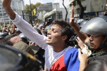 Венесуэльский прокурор извинился за «показное судилище» над оппозиционером