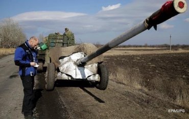 Сегодня в Донецкой области начинается отвод артиллерии