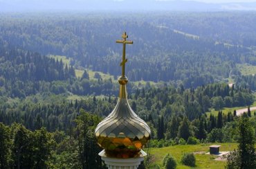 В 2015 году 40 религиозных общин в Украине  вышли из УПЦ МП
