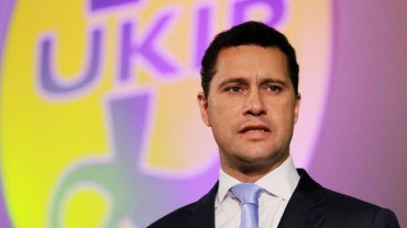 Один из лидеров британских евроскептиков попал в больницу после драки в Европарламенте