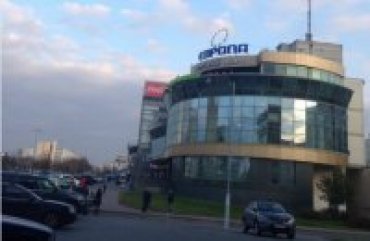 В торговом центре Минска мужчина с бензопилой напал на посетителей