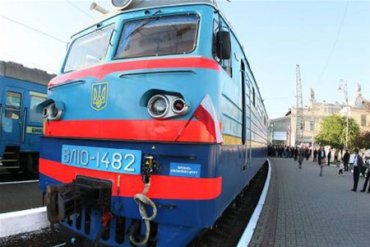 На железнодорожном транспорте Украины не будет информации на русском языке