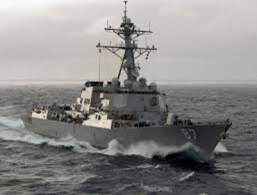 Неизвестные нанесли ракетный удар по эсминцу ВМС США