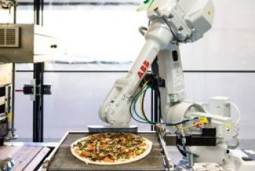 В Калифорнии появилась пиццерия, в которой работают роботы
