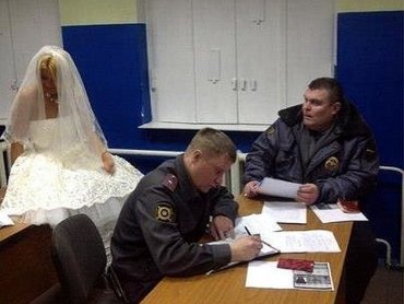 В Москве жених отказался оплачивать свадебный банкет и убежал из ресторана