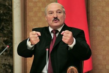 Лукашенко продолжает душить Кремль