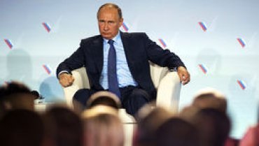 Путин обещает, что Россия ни на кого нападать не будет
