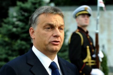 Премьер Венгрии пригрозил ЕС судом