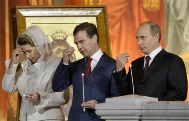 Премьер России утвердил правила пользования кадилом