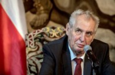 Чехи назвали Земана «предателем нации» из-за его заявления по Крыму