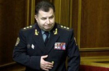 Министра обороны Украины уволили с военной службы