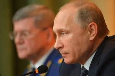 Путин предложил прокурорам искать зарубежные счета чиновников и депутатов
