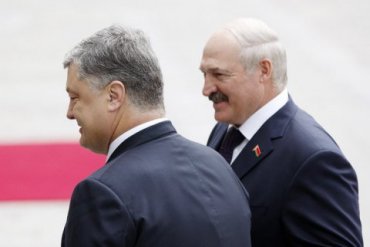 Лукашенко предложил Украине помочь прекратить войну на Донбассе