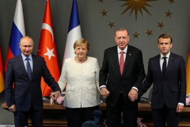 Меркель раскритиковали за «дружелюбие» к Путину и Эрдогану