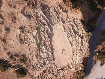 На Крите раскопали редкую гробницу минойской цивилизации