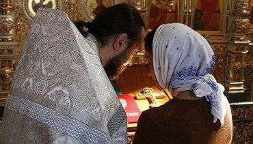 Киевлянка подала в суд на священника УПЦ МП за разглашение тайны исповеди