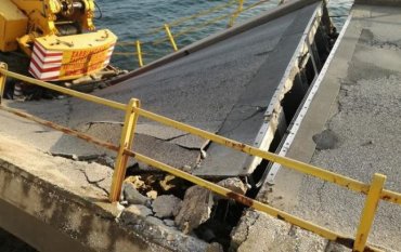 В Китае обрушился мост, есть жертвы