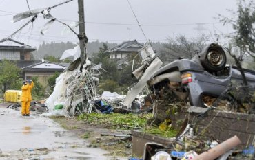 Тайфун в Японии: десятки погибших, полмиллиона домов без света