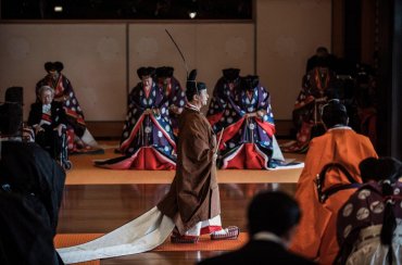 На престол в Японии восшествовал новый император Нарухито