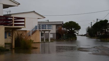 Во Франции из-за сильных дождей произошло наводнение, есть погибшие