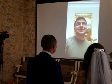 Зеленский умилил сеть поздравлением со свадьбой украинского моряка