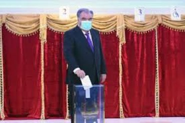 Рахмон избирается в пятый раз президентом Таджикистана