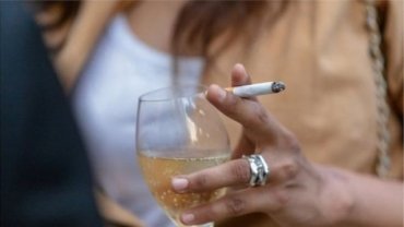 В Украине существенно подорожают сигареты и алкоголь