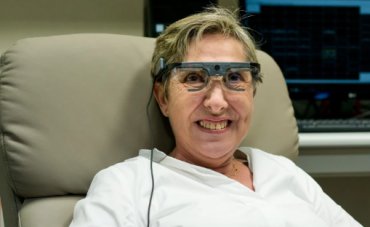 Испанские ученые создали имплант для слепых