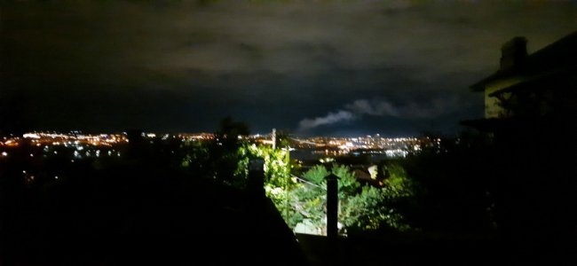 Севастопольську бухту атакували дрони: стрілянина та вибухи тривали більше години