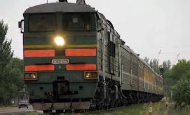 В Запорожье диспетчер пустил под откос пассажирский поезд