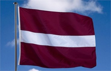 Латвия передумала вступать в еврозону