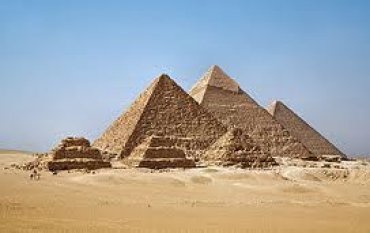Египетские исламисты требуют разрушить пирамиды