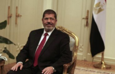 Египетская оппозиция обвинила Мурси в государственном перевороте