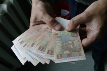 Украинские банкиры обещают доллар по 10 гривен