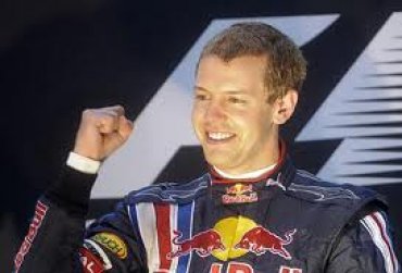 Себастьян Феттель третий год подряд выигрывает чемпионат «Формулы-1»