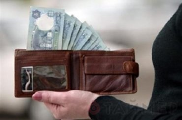 В 2014 году в Украине вырастут зарплаты и доллар