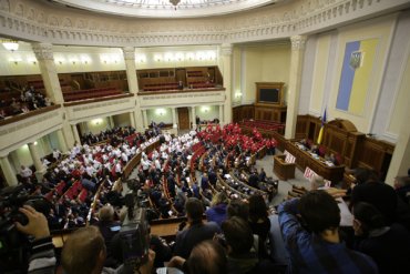 Янукович приказал «регионалам» голосовать за проект Лабунской