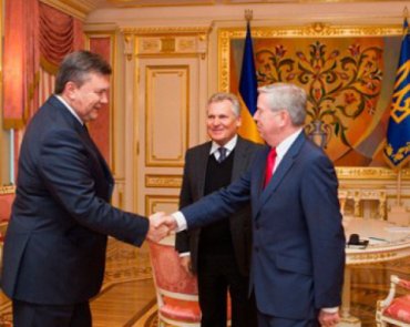 Янукович может убедить Кокса и Квасьневского в том, что все хорошо