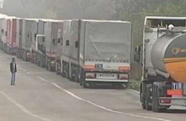 Лукашенко решил тоже не пускать украинские грузовики к себе в страну