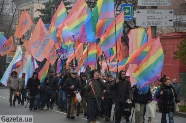 Кто заказал киевский марш бомжей-геев?