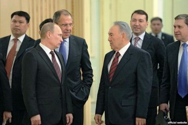Променяет ли Назарбаев Россию на Китай